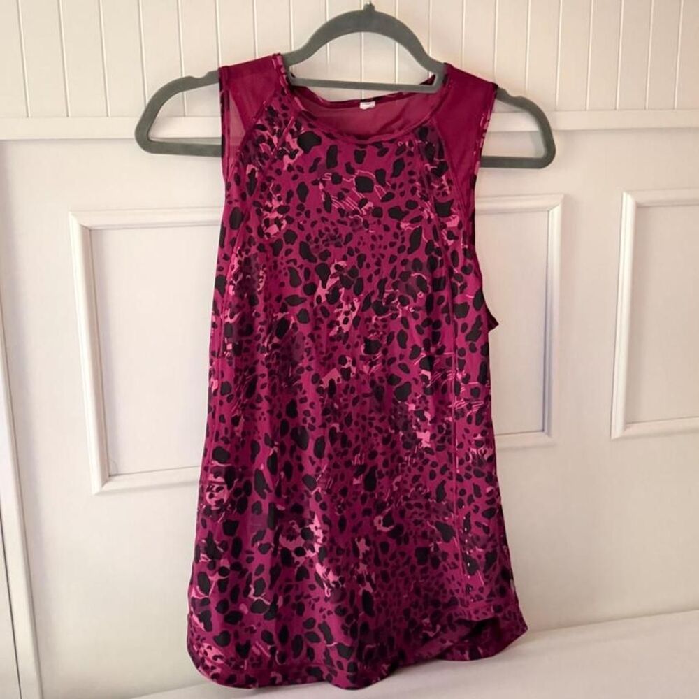 Lululemon Women's Pink and Burgundy Vest